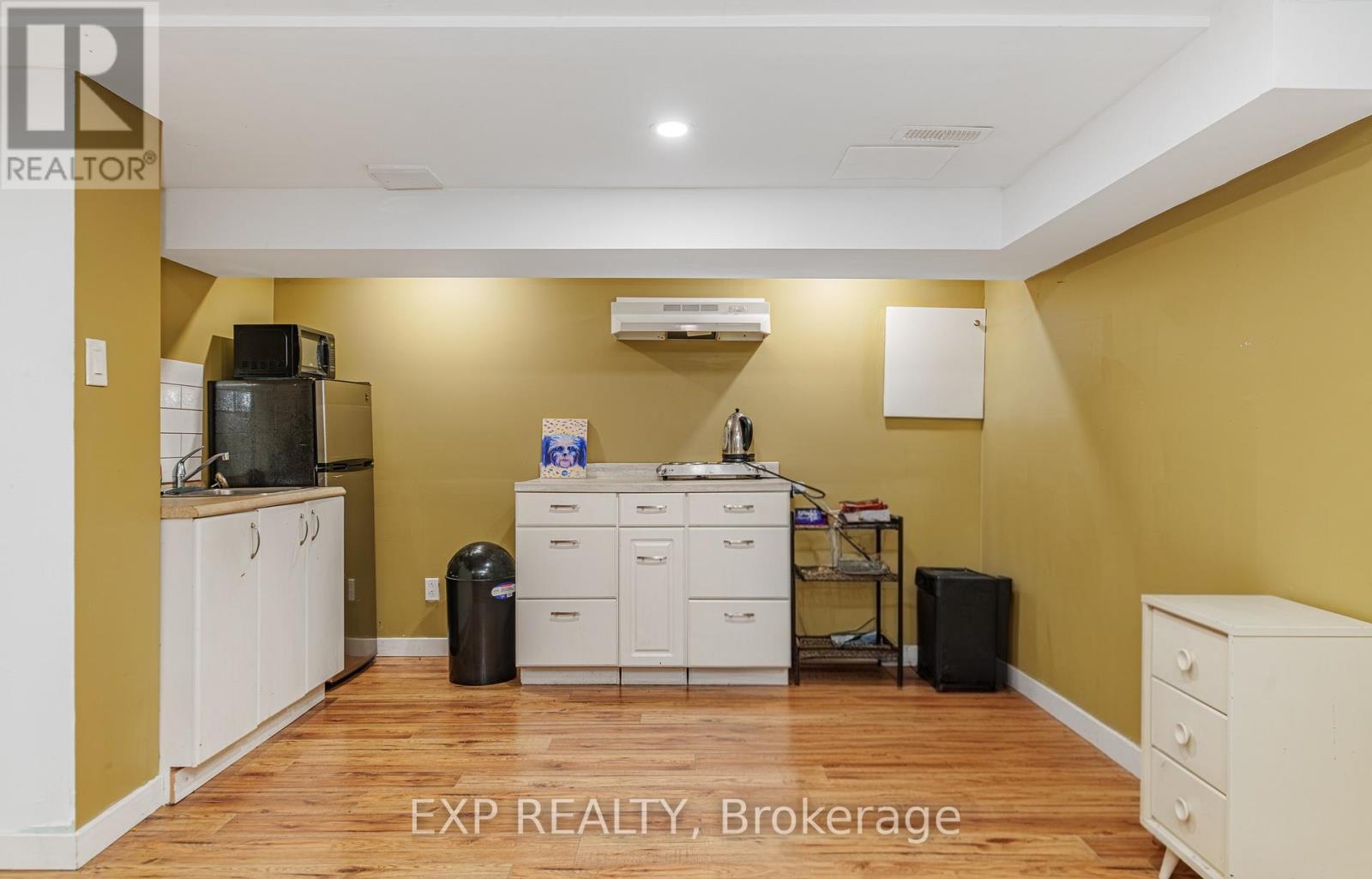 81 - 224 Romulus Private