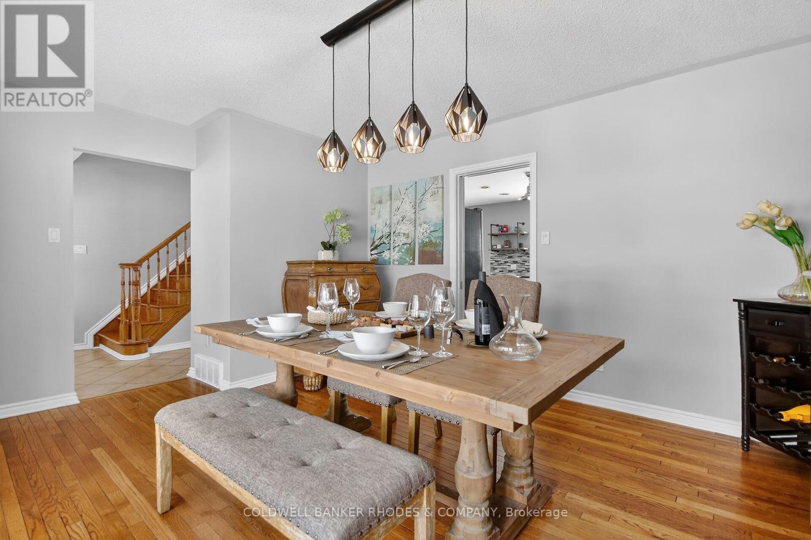 6488 Wheatfield Crescent