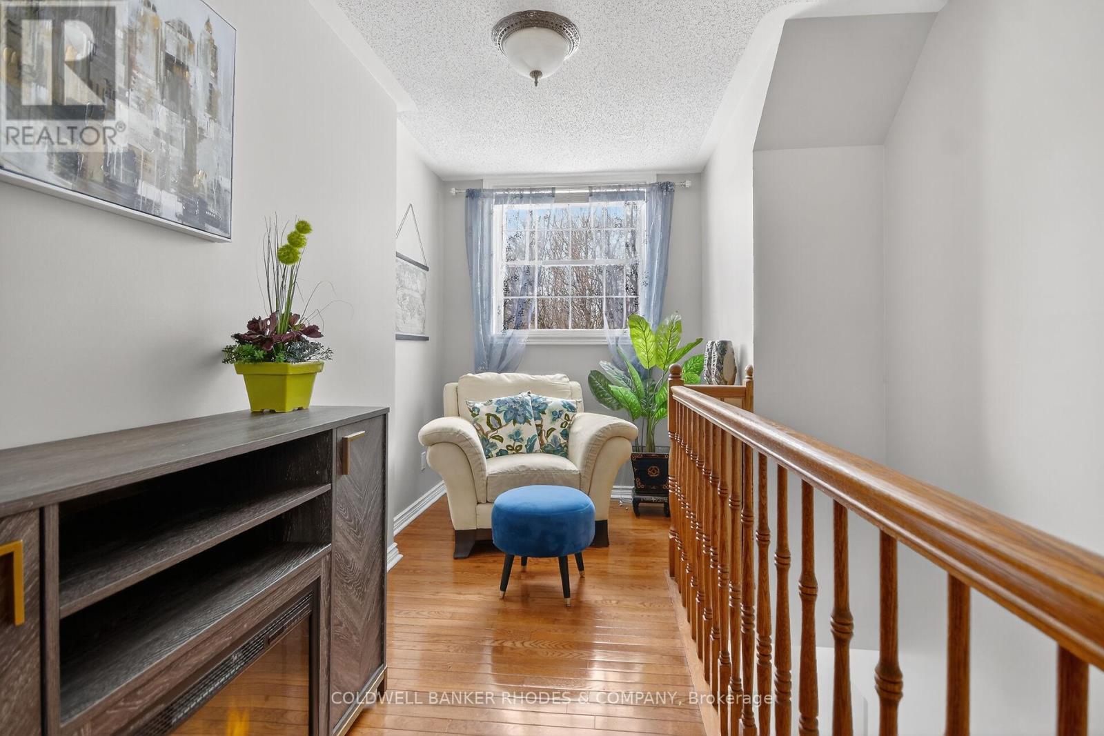 6488 Wheatfield Crescent