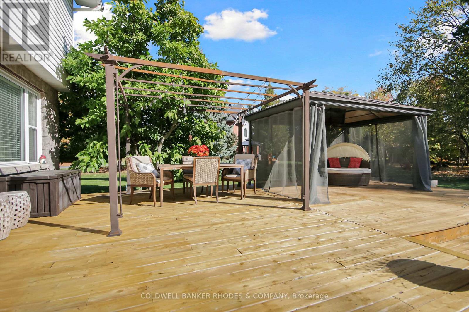 6488 Wheatfield Crescent