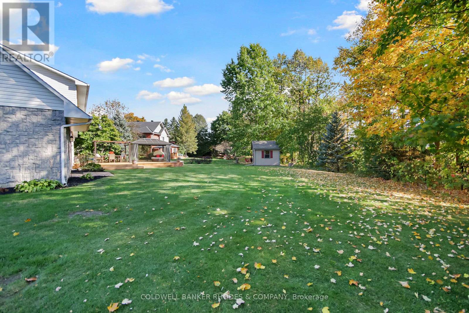 6488 Wheatfield Crescent