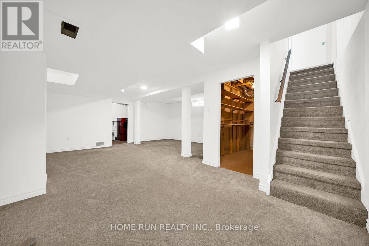 47 Coolspring Crescent