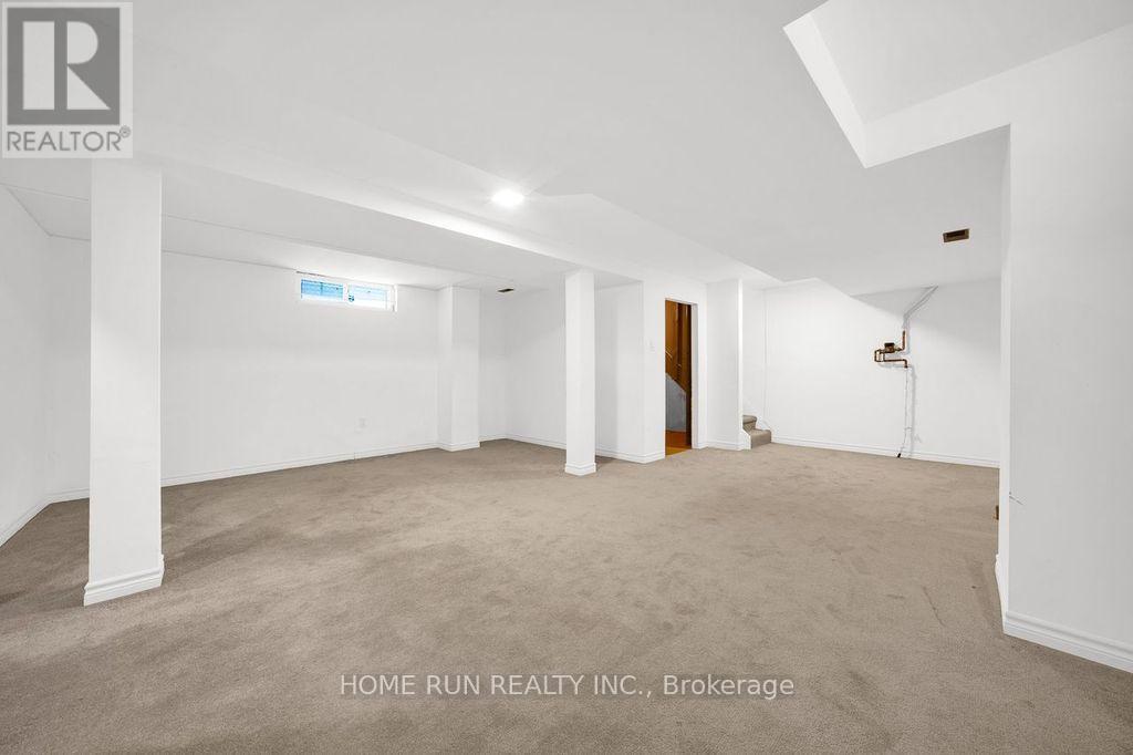 47 Coolspring Crescent