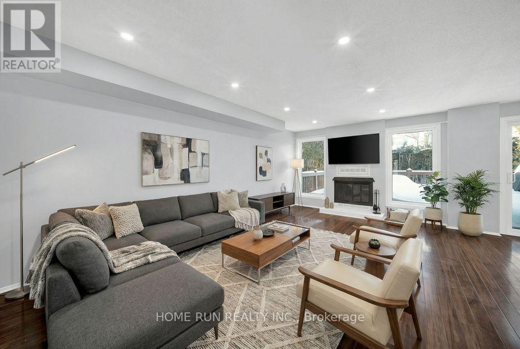 47 Coolspring Crescent