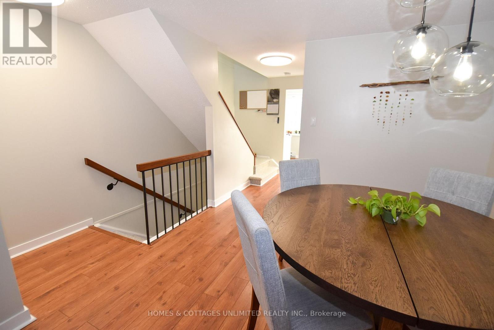 6750 B Jeanne Darc Boulevard N