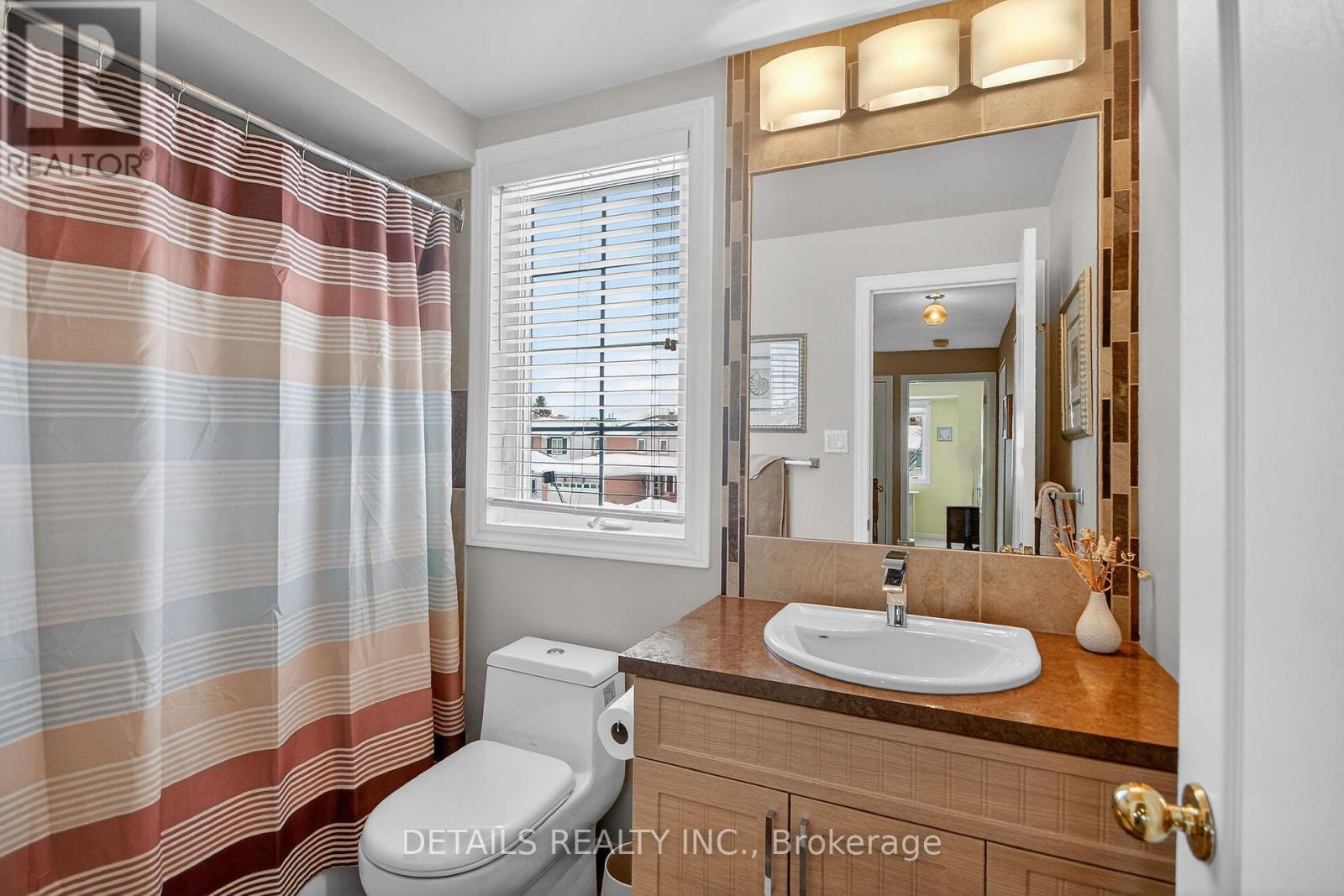 6105 Lariviere Crescent