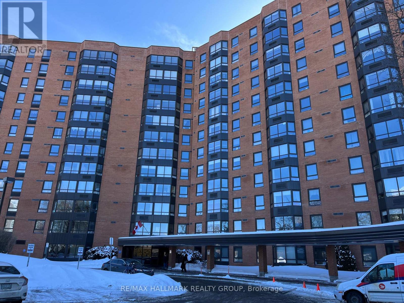 708 - 80 Sandcastle Drive