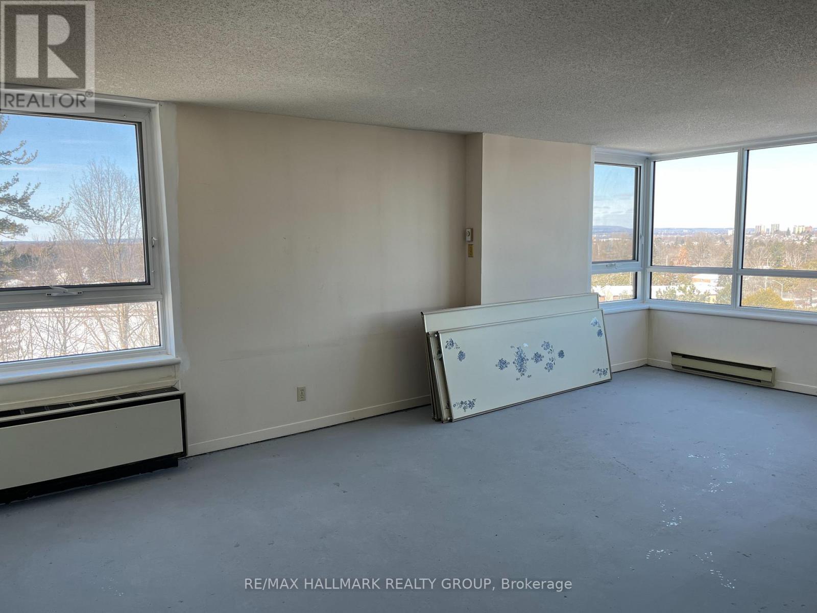 708 - 80 Sandcastle Drive