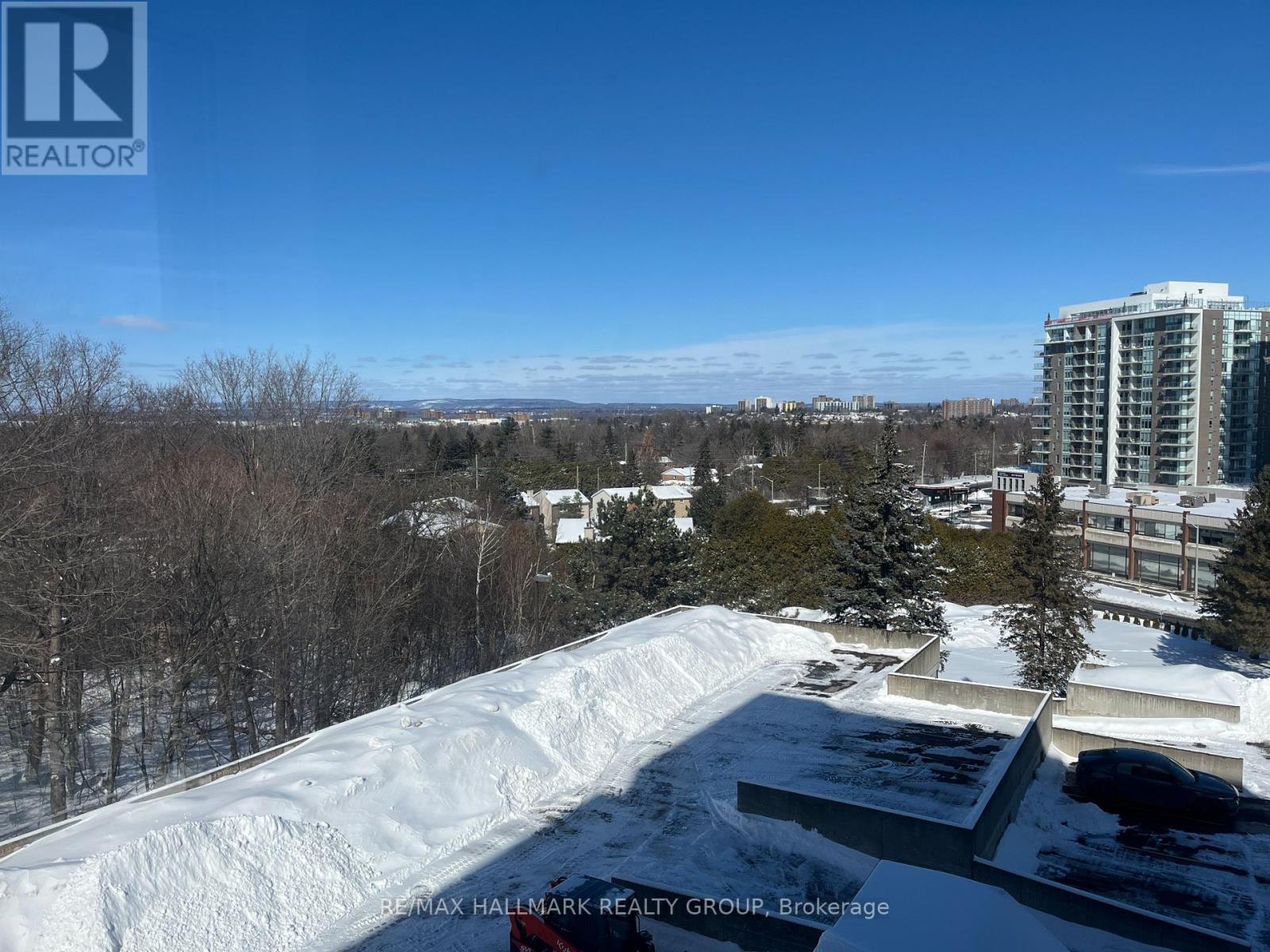 708 - 80 Sandcastle Drive