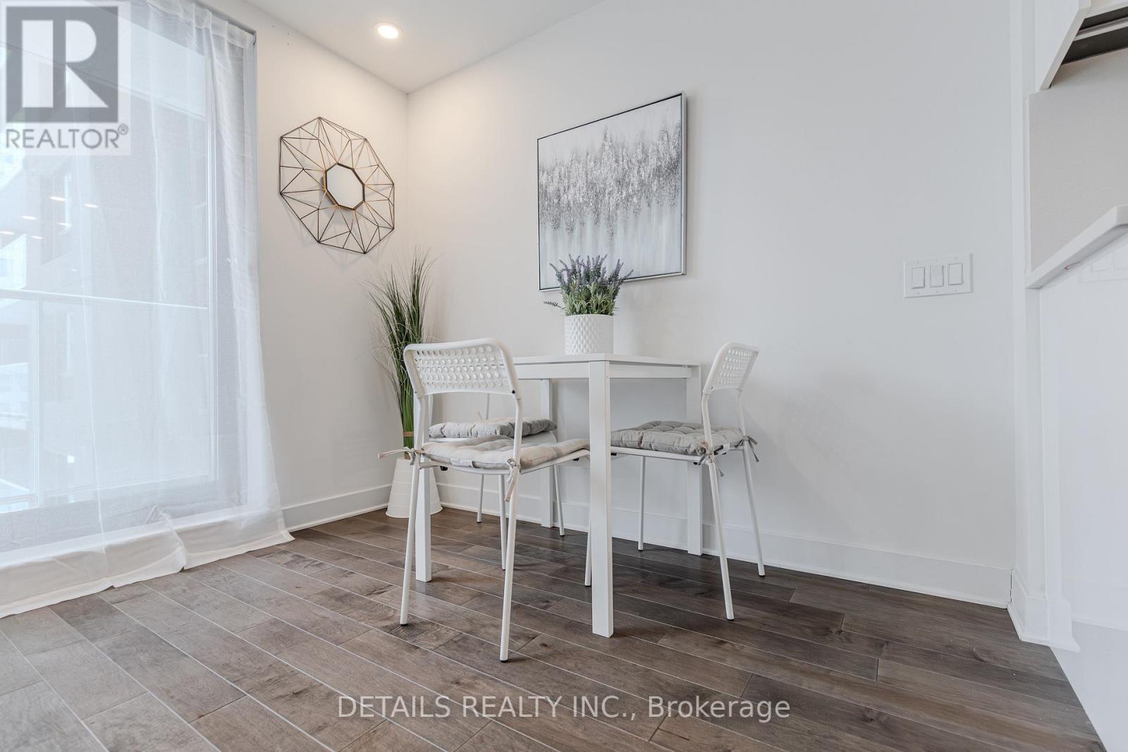 410 - 180 George Street