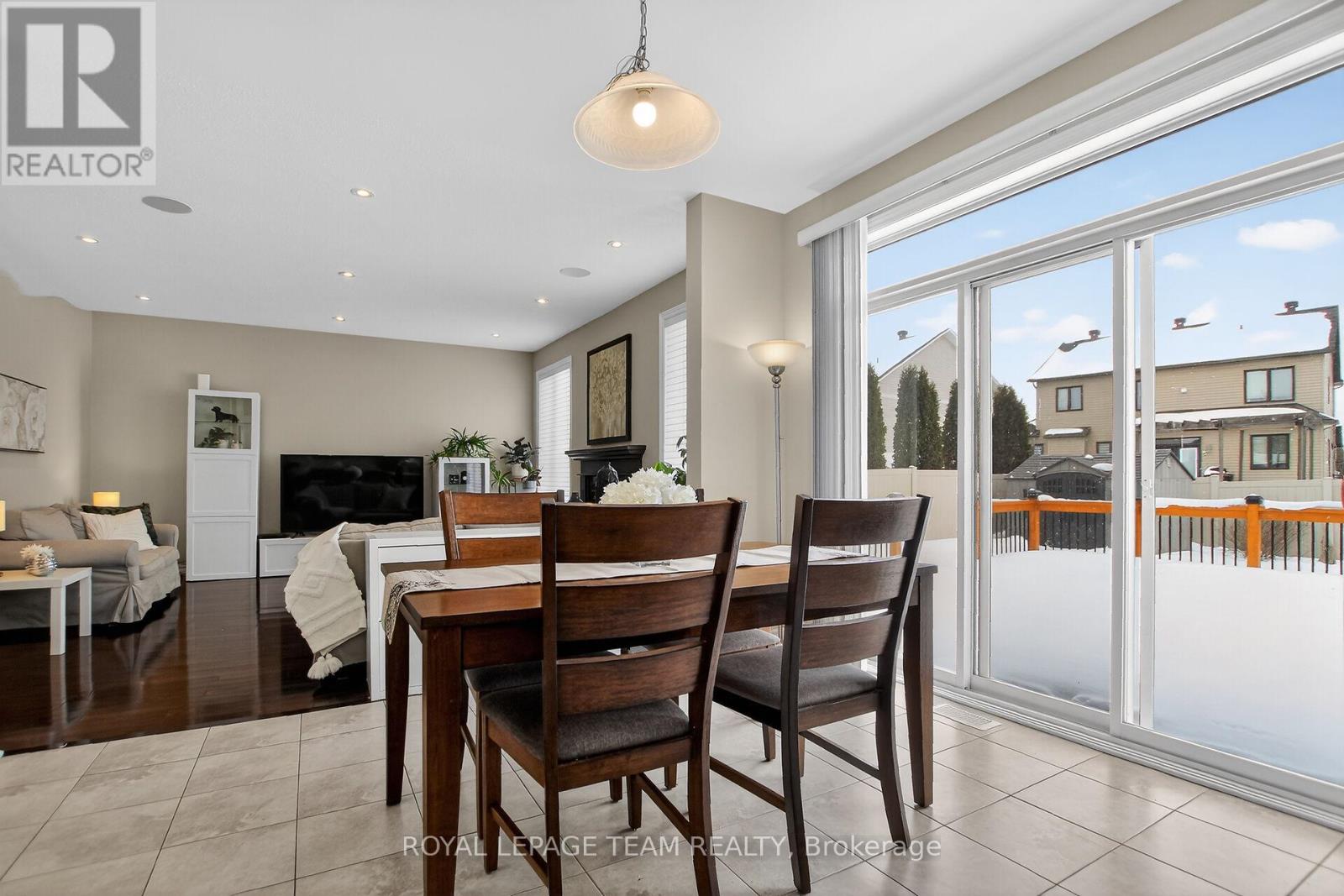 379 Langrell Crescent