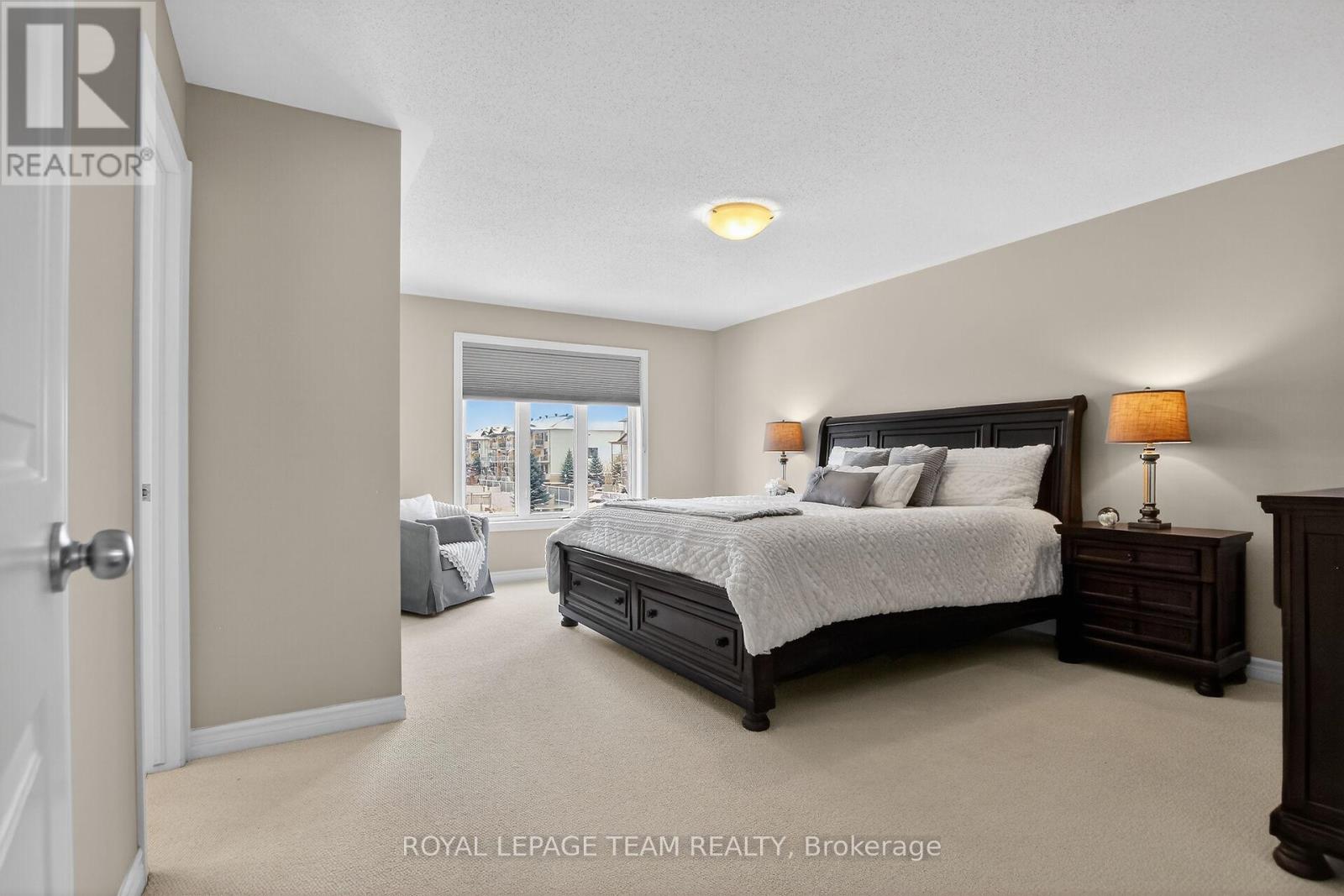 379 Langrell Crescent