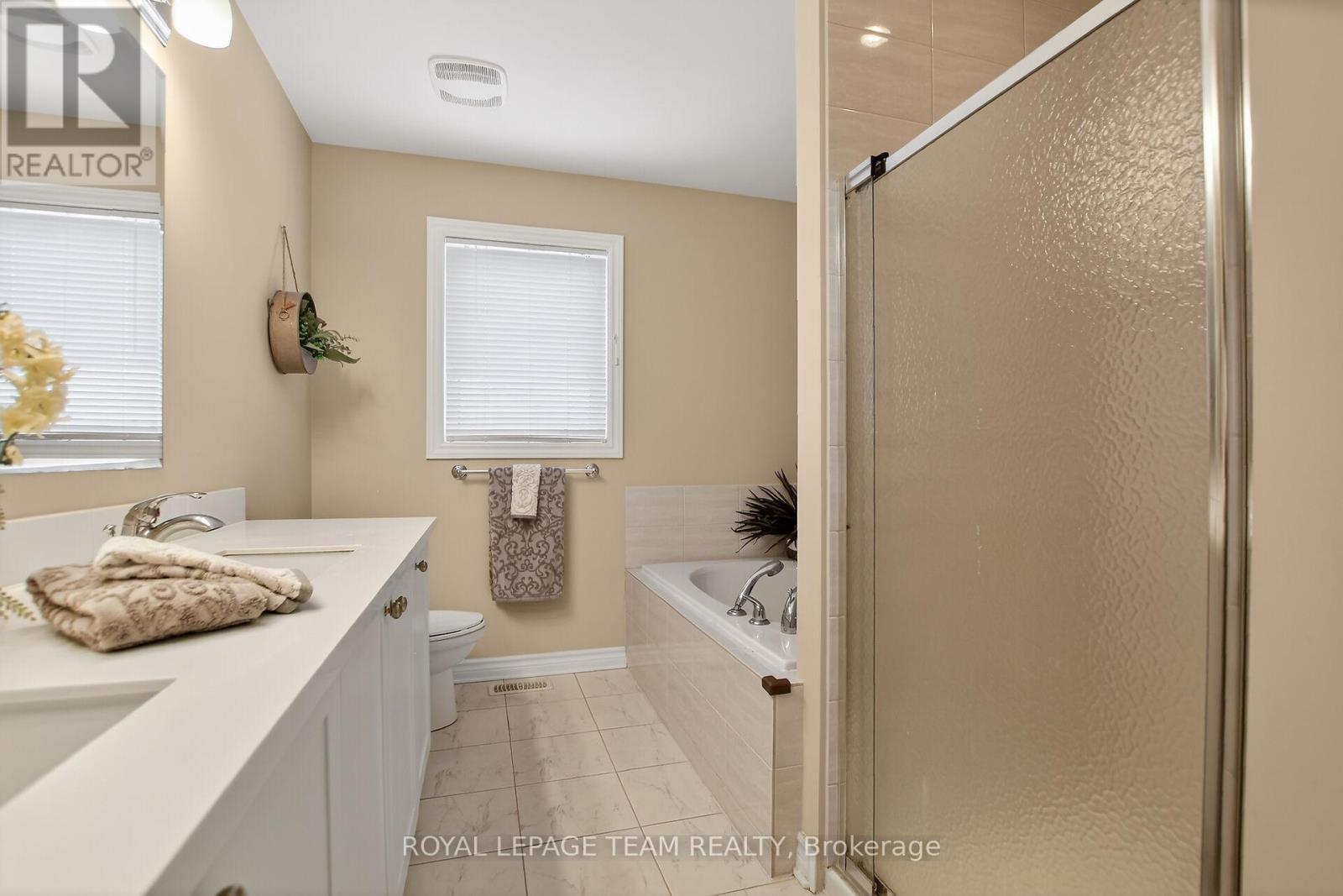 379 Langrell Crescent