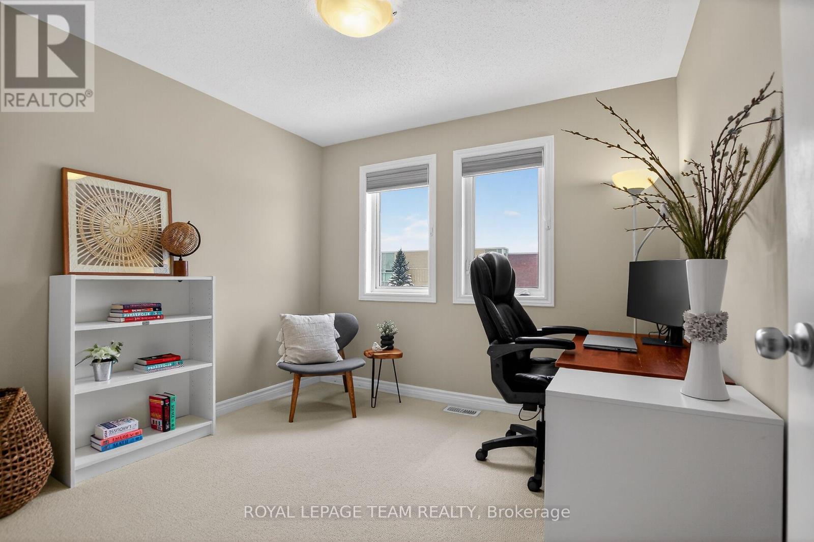 379 Langrell Crescent