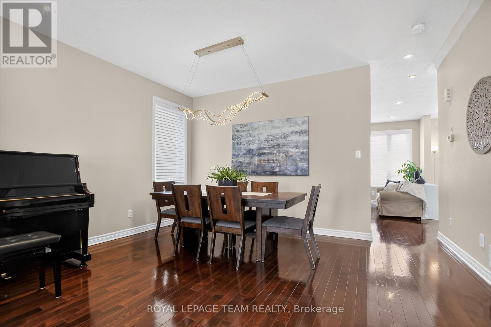 379 Langrell Crescent