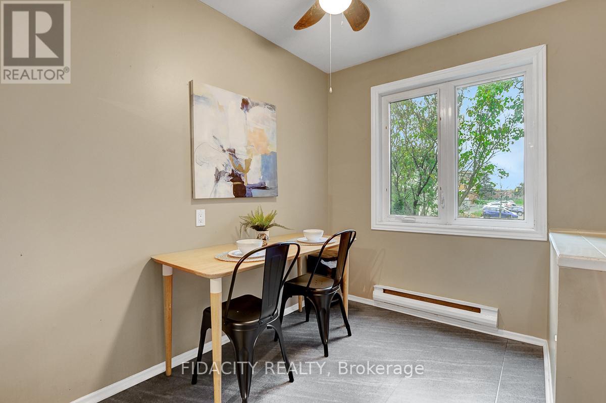 61 - 159 Salter Crescent