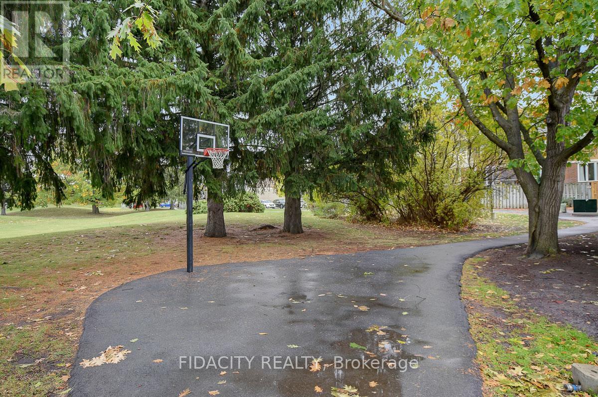 61 - 159 Salter Crescent