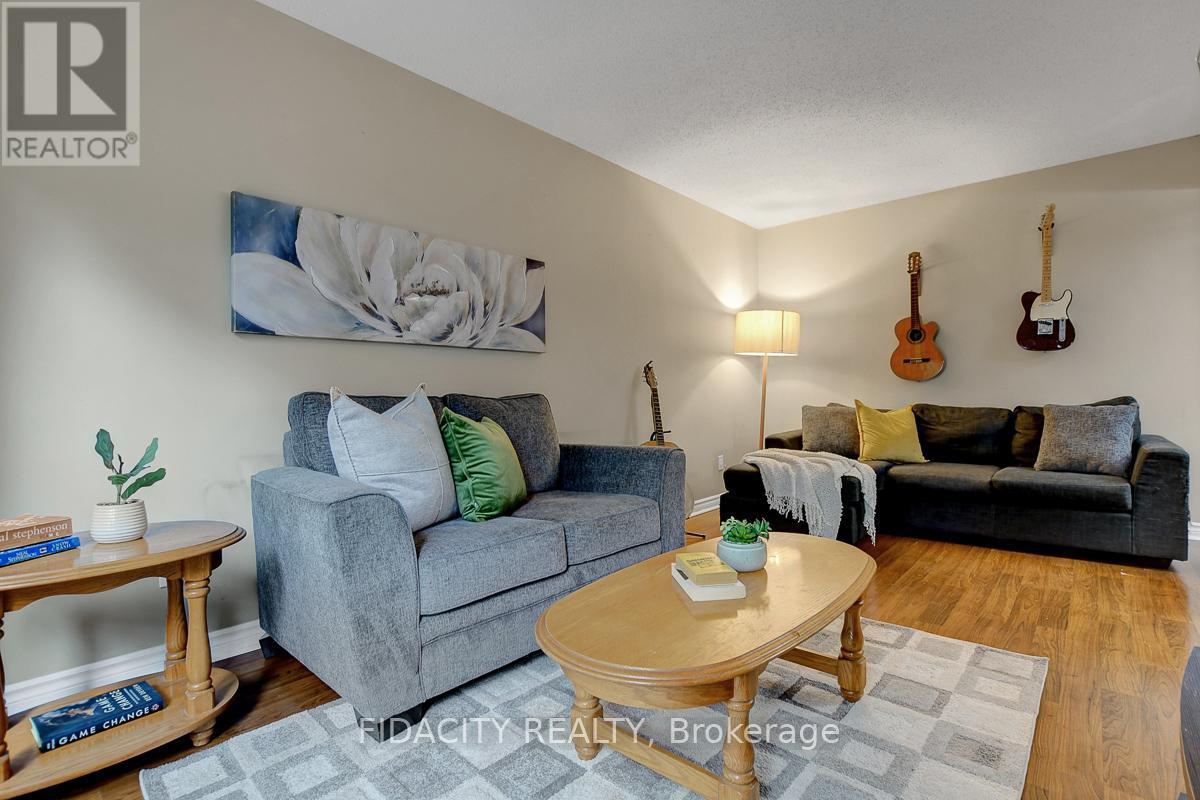 61 - 159 Salter Crescent