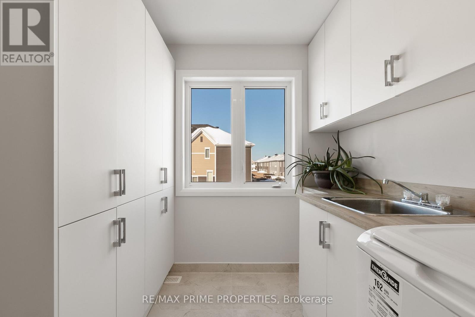 820 Mercier Crescent