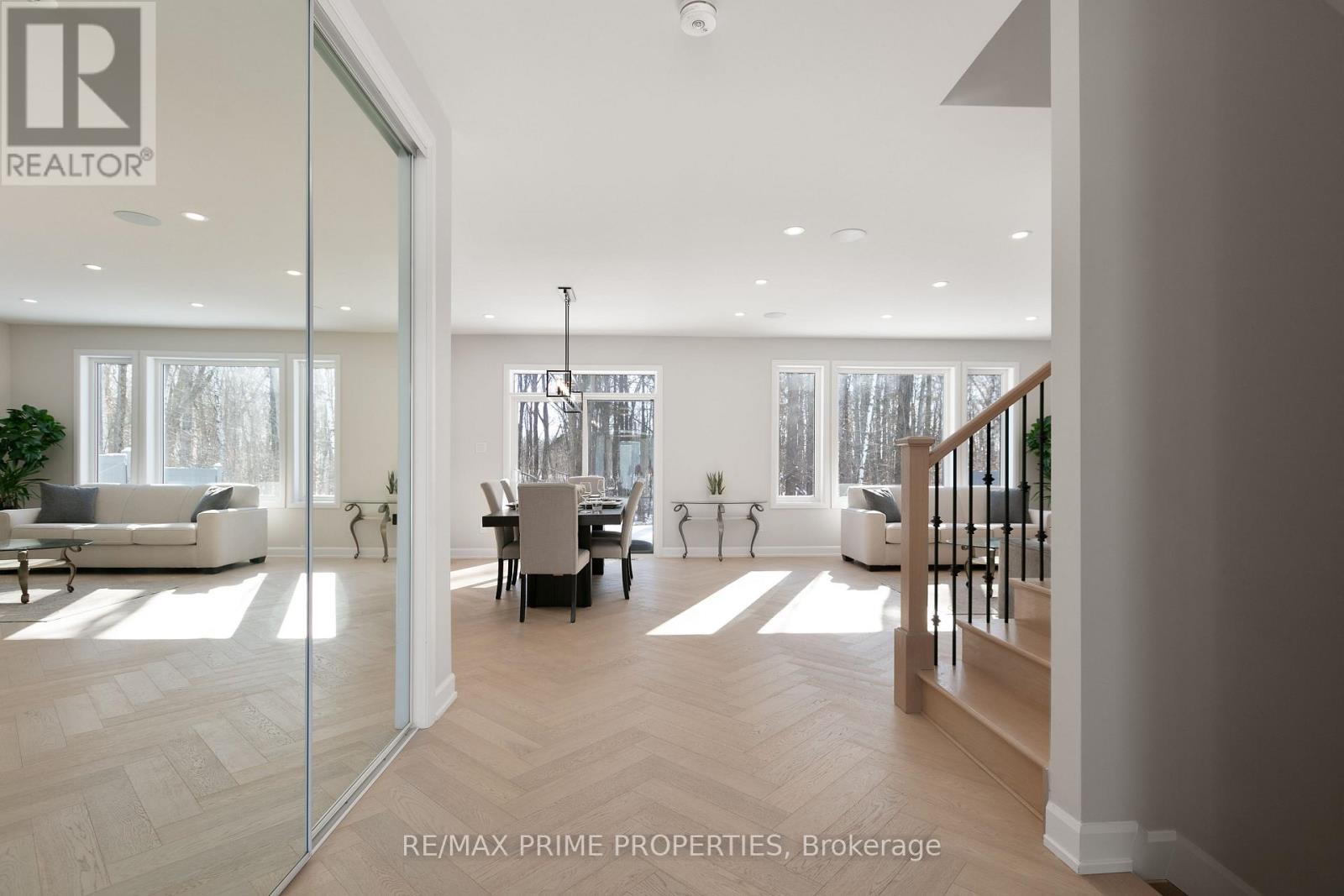 820 Mercier Crescent