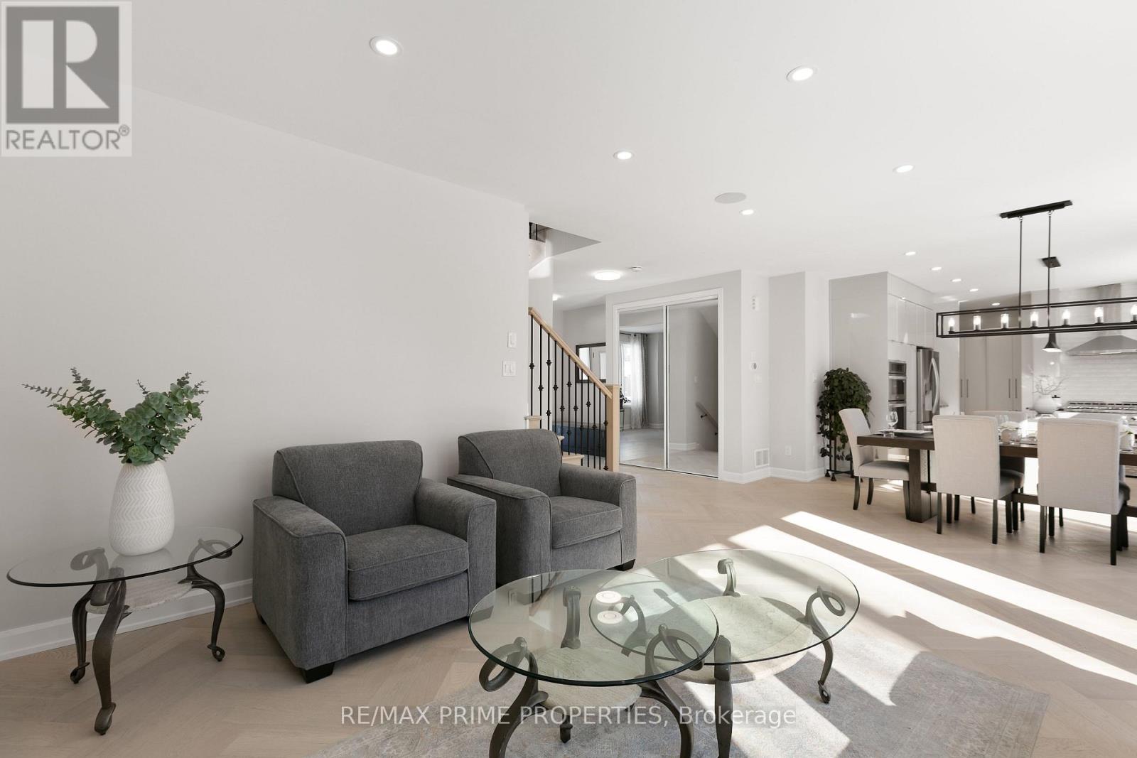 820 Mercier Crescent