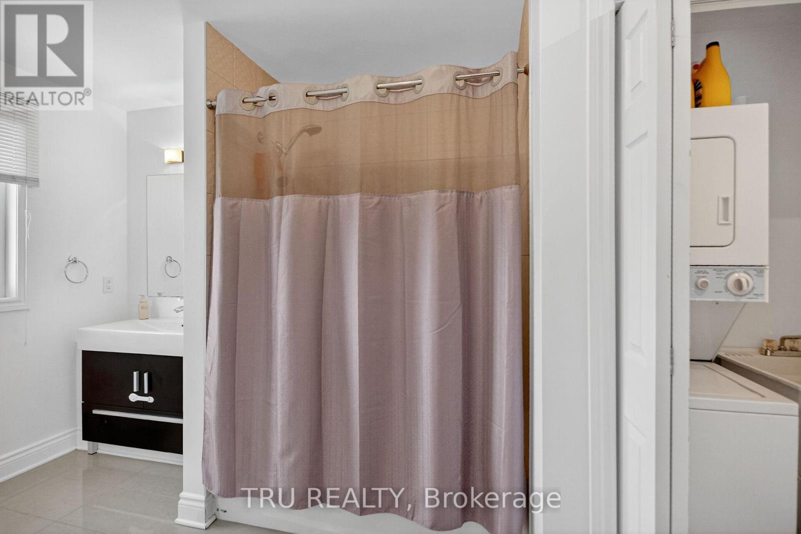 2642 Palings Private