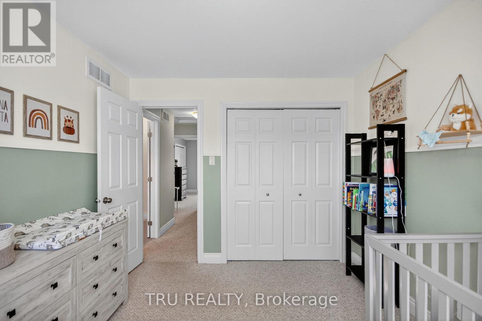 2642 Palings Private