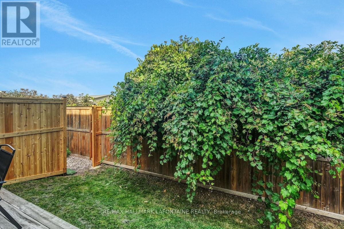 442 Wisteria Crescent