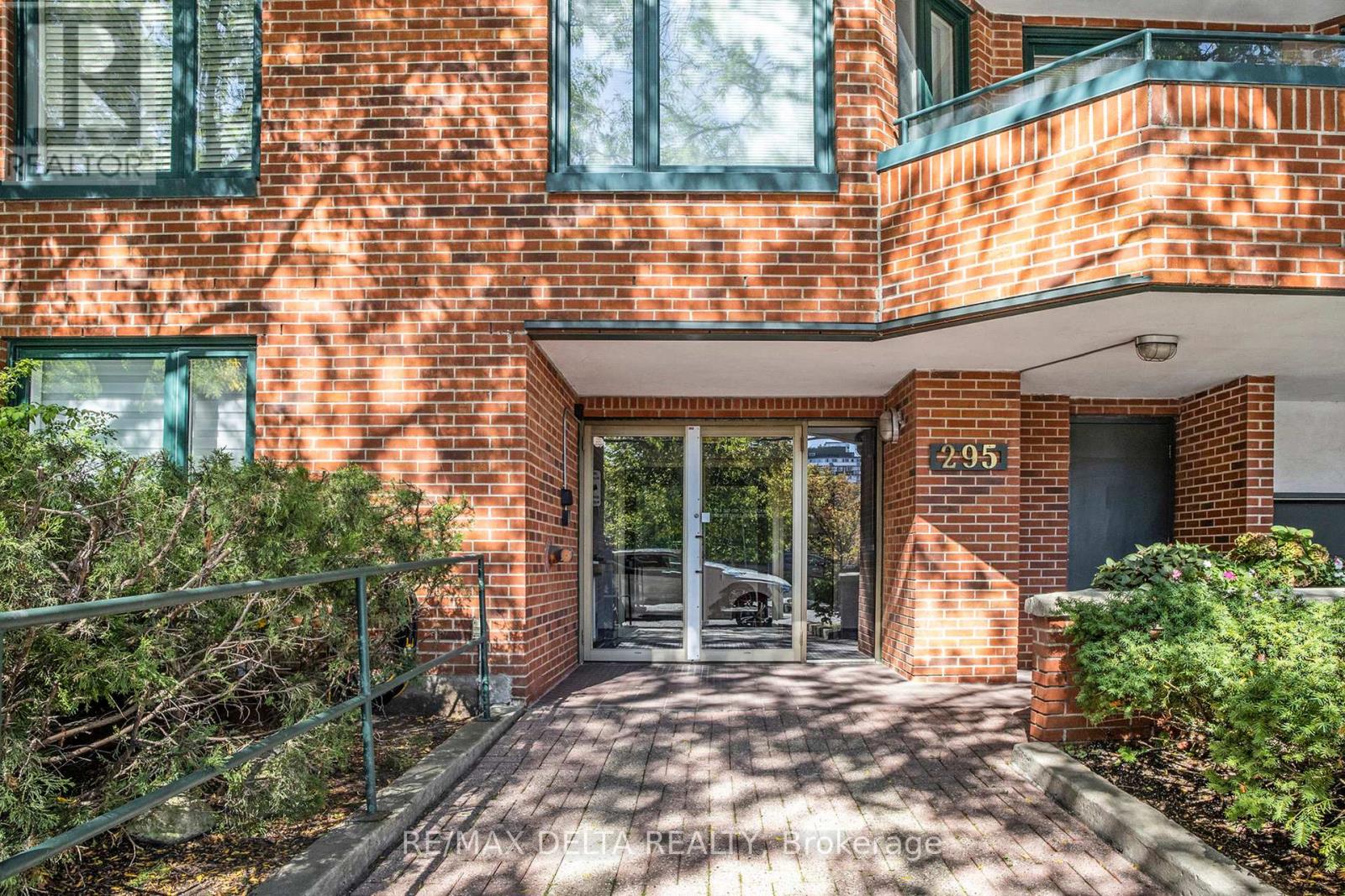 304 - 295 Gilmour Street