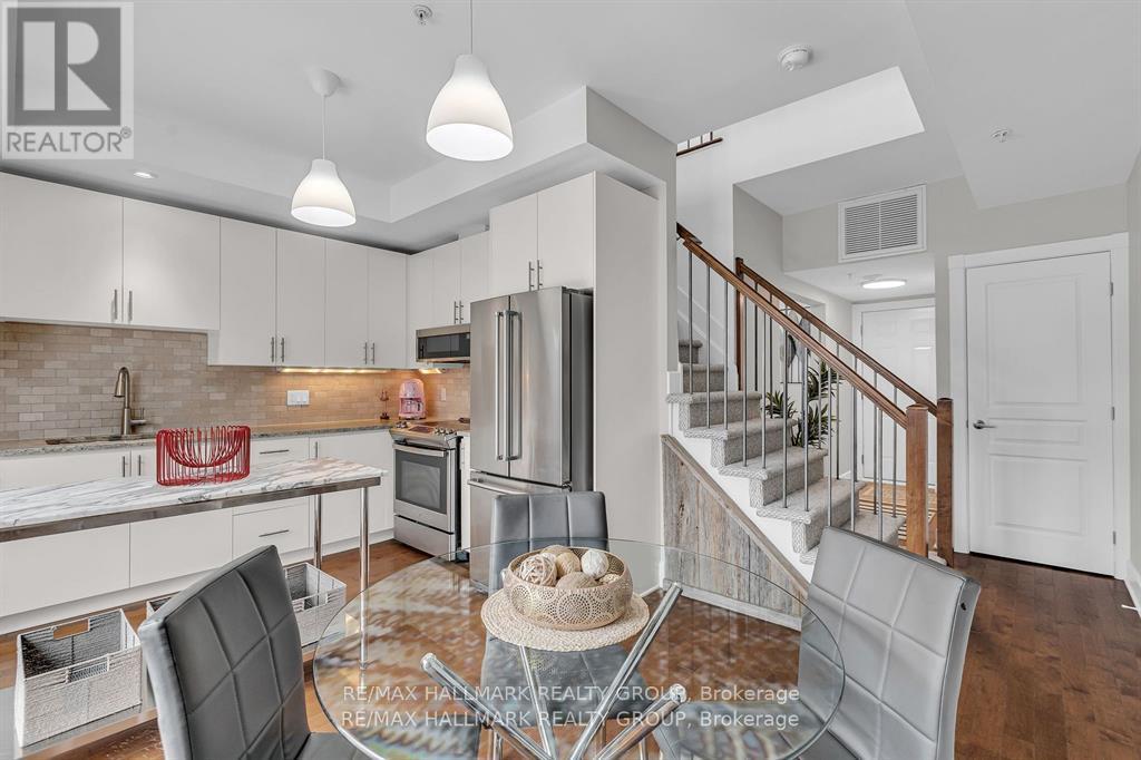 D - 124 Guigues Avenue