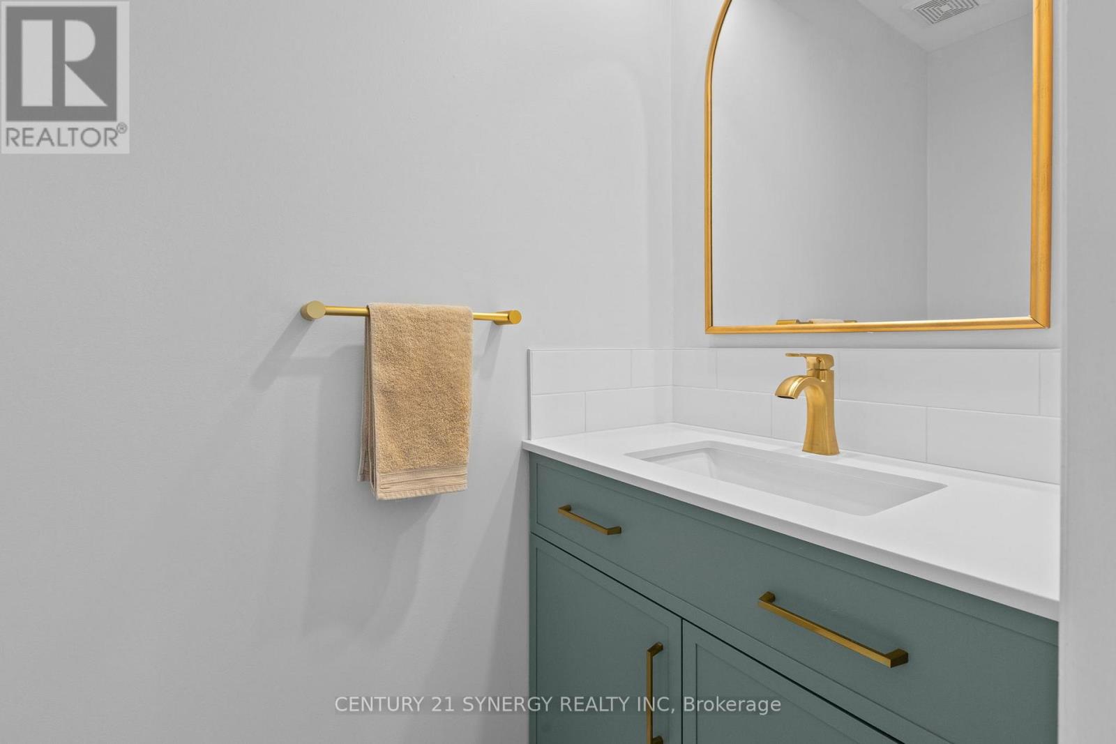 22 - 1963 Fairglen Mews