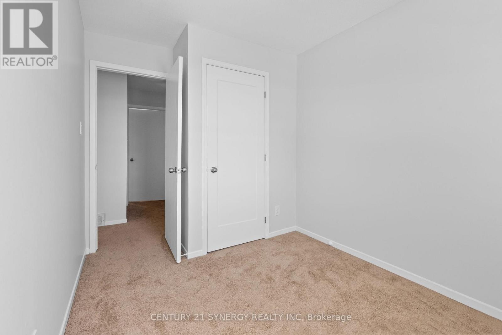 22 - 1963 Fairglen Mews