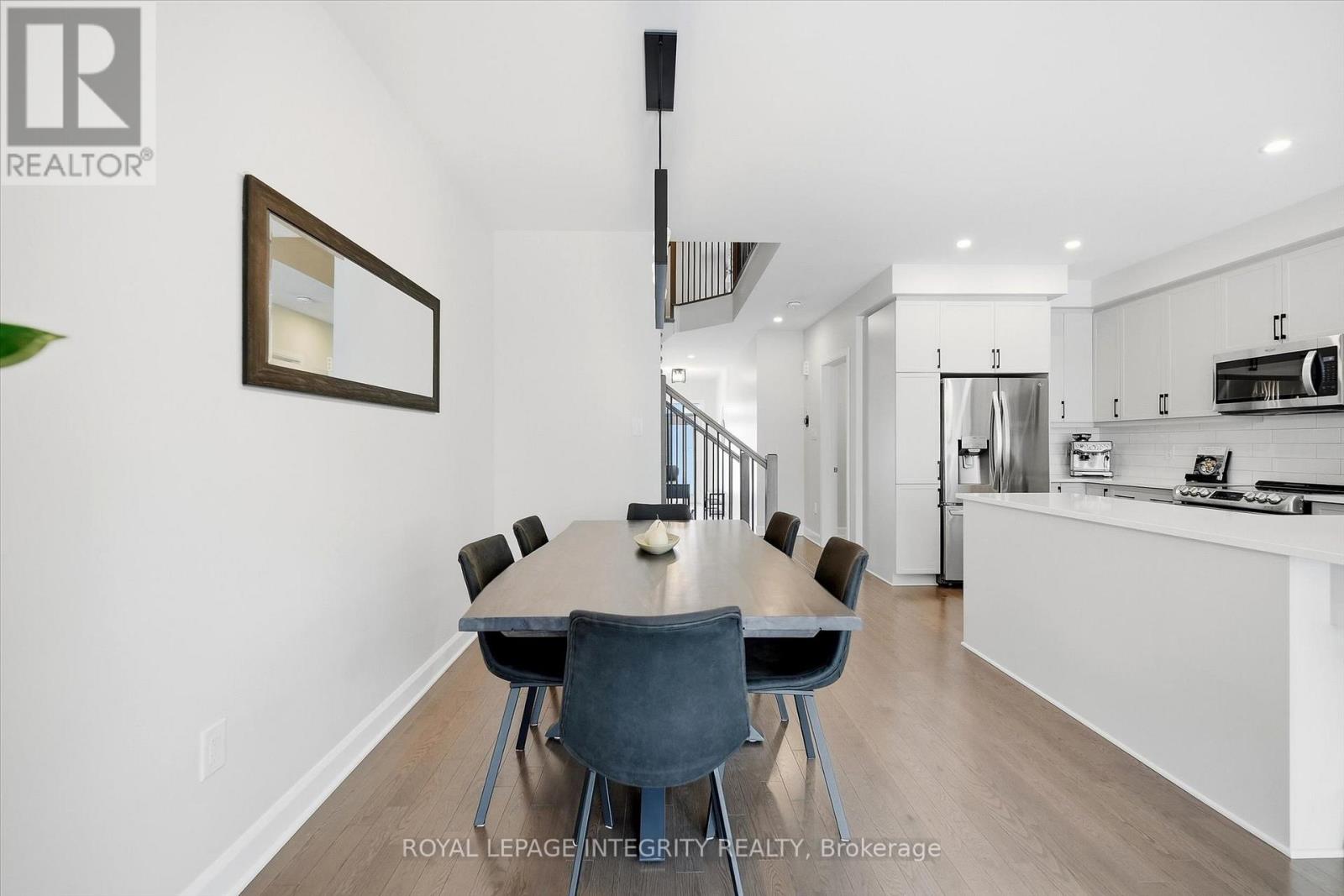 20 Mandevilla Crescent