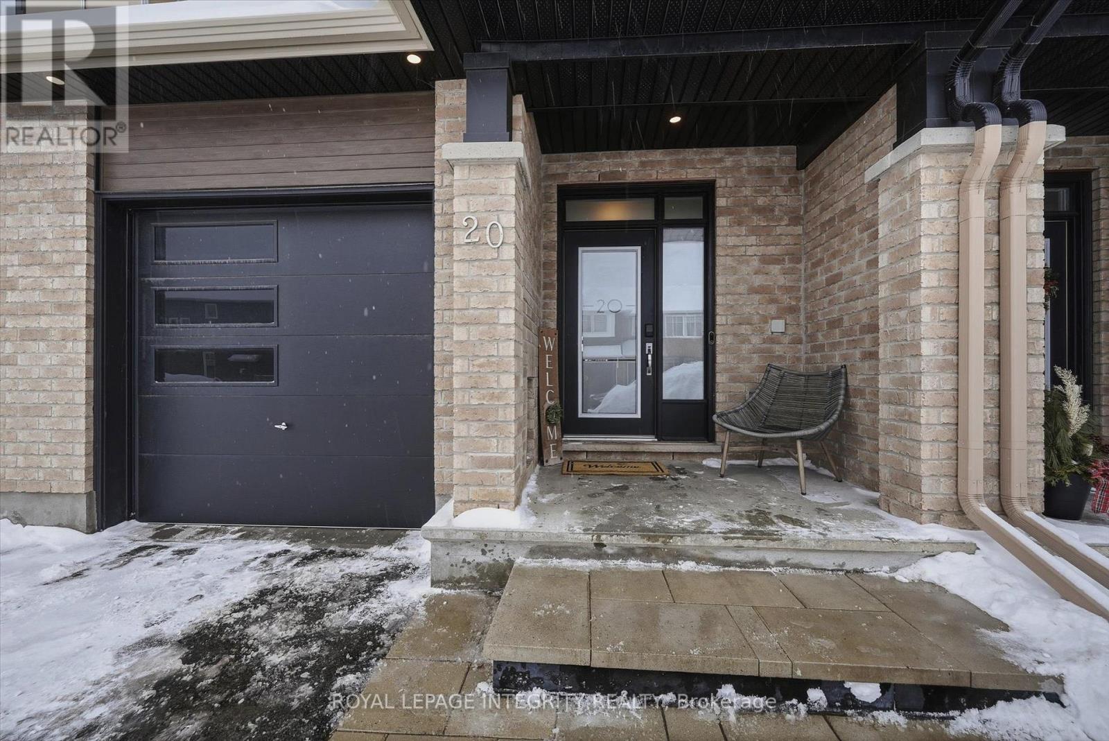 20 Mandevilla Crescent