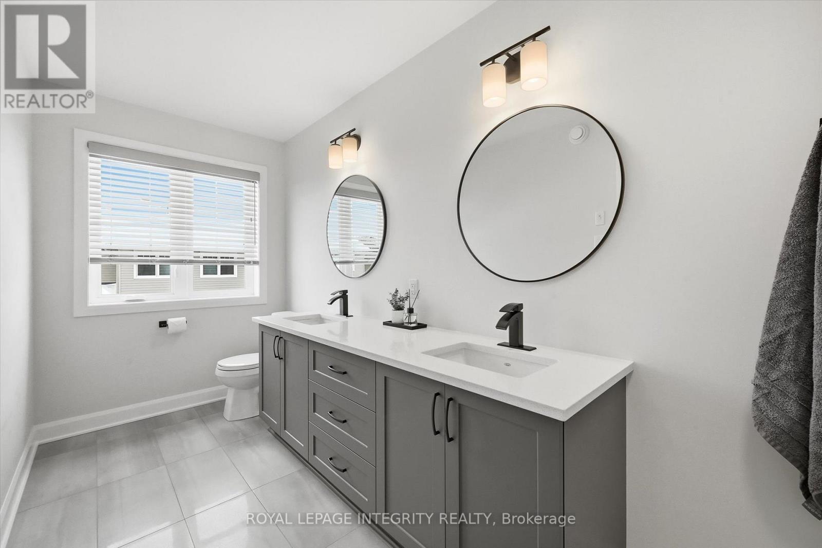 20 Mandevilla Crescent