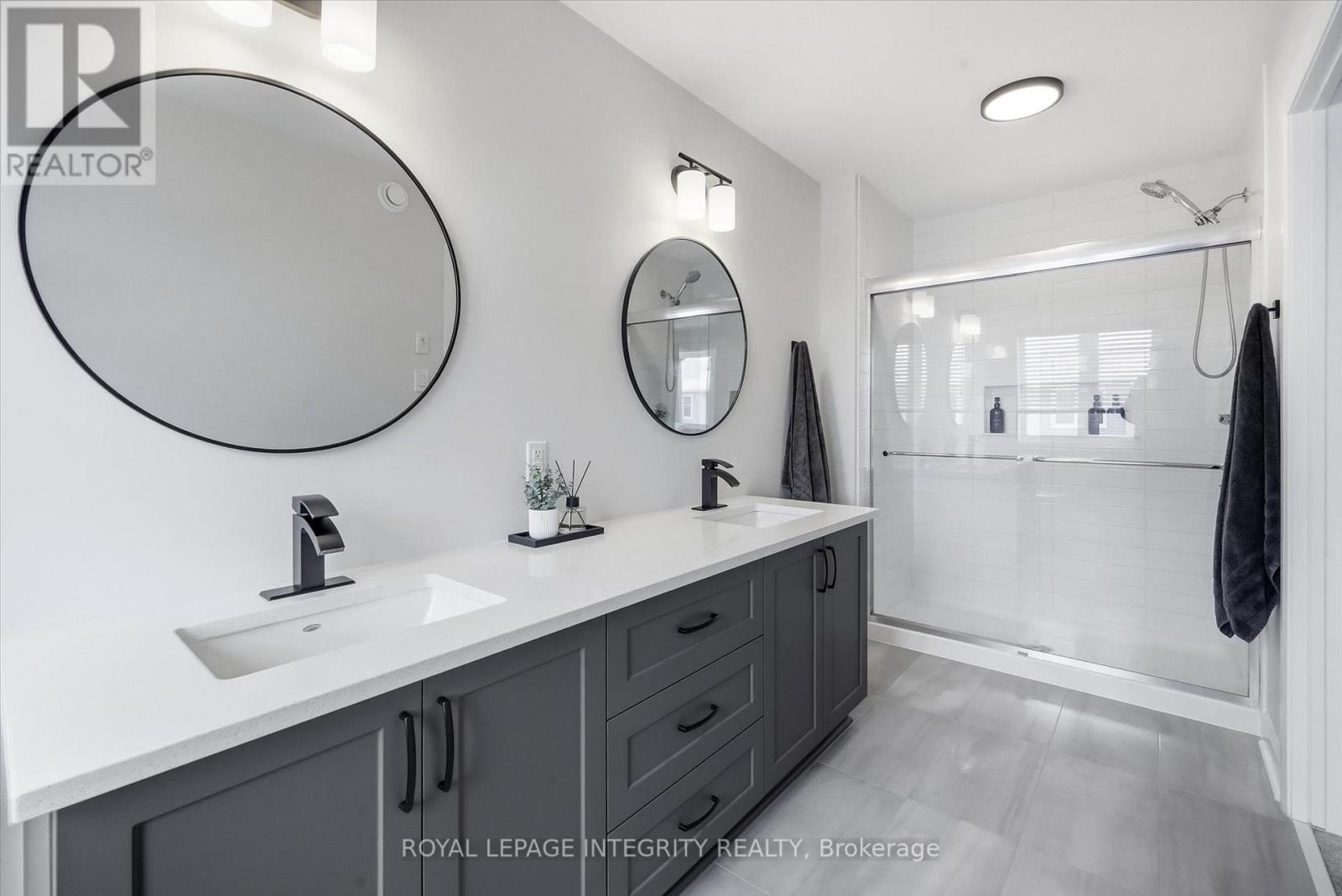 20 Mandevilla Crescent