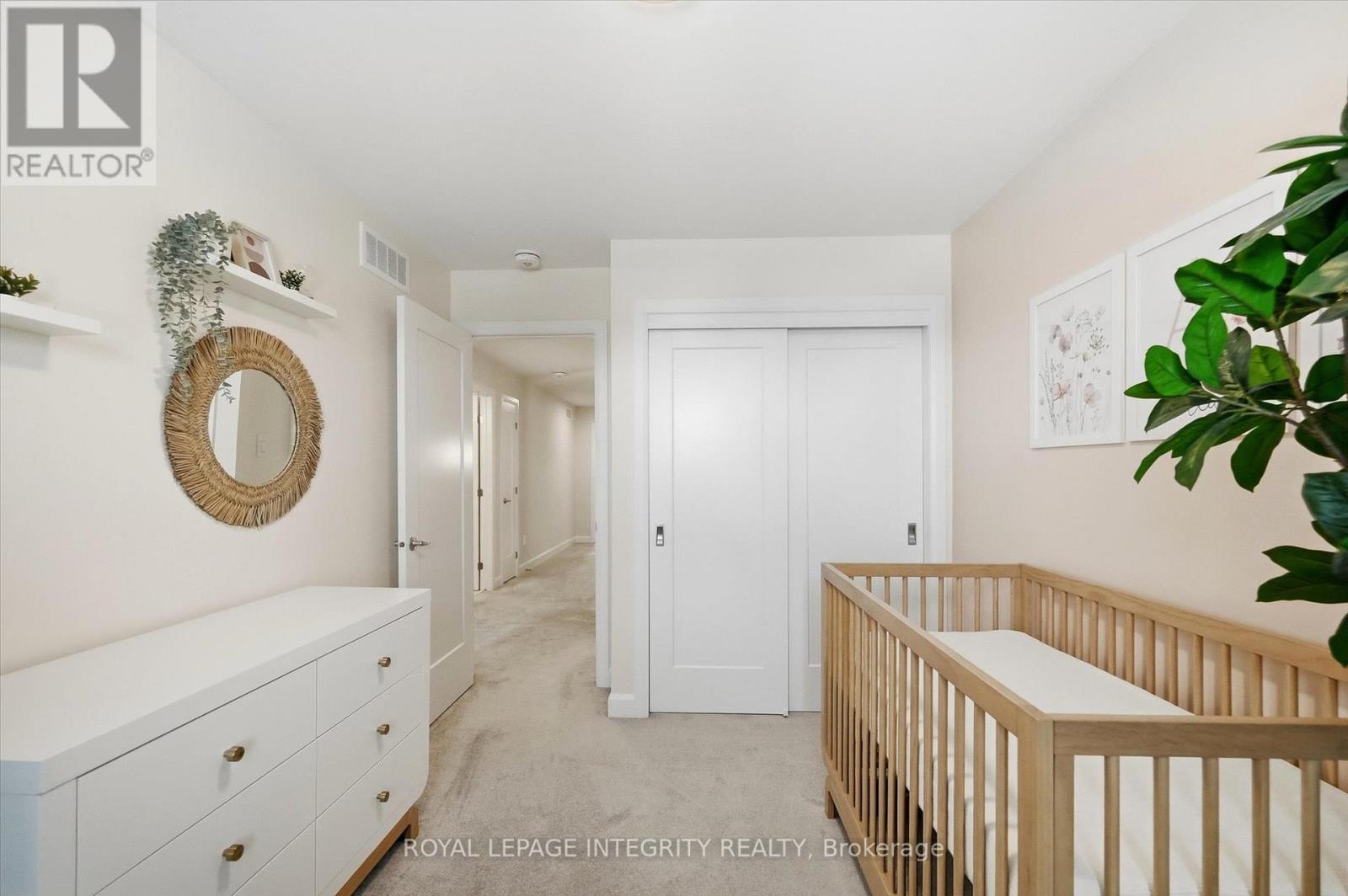 20 Mandevilla Crescent