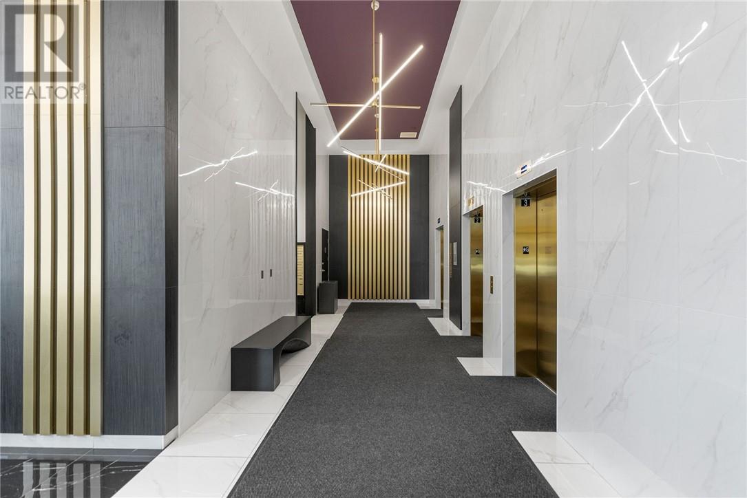 180 George Street Unit# Ph206