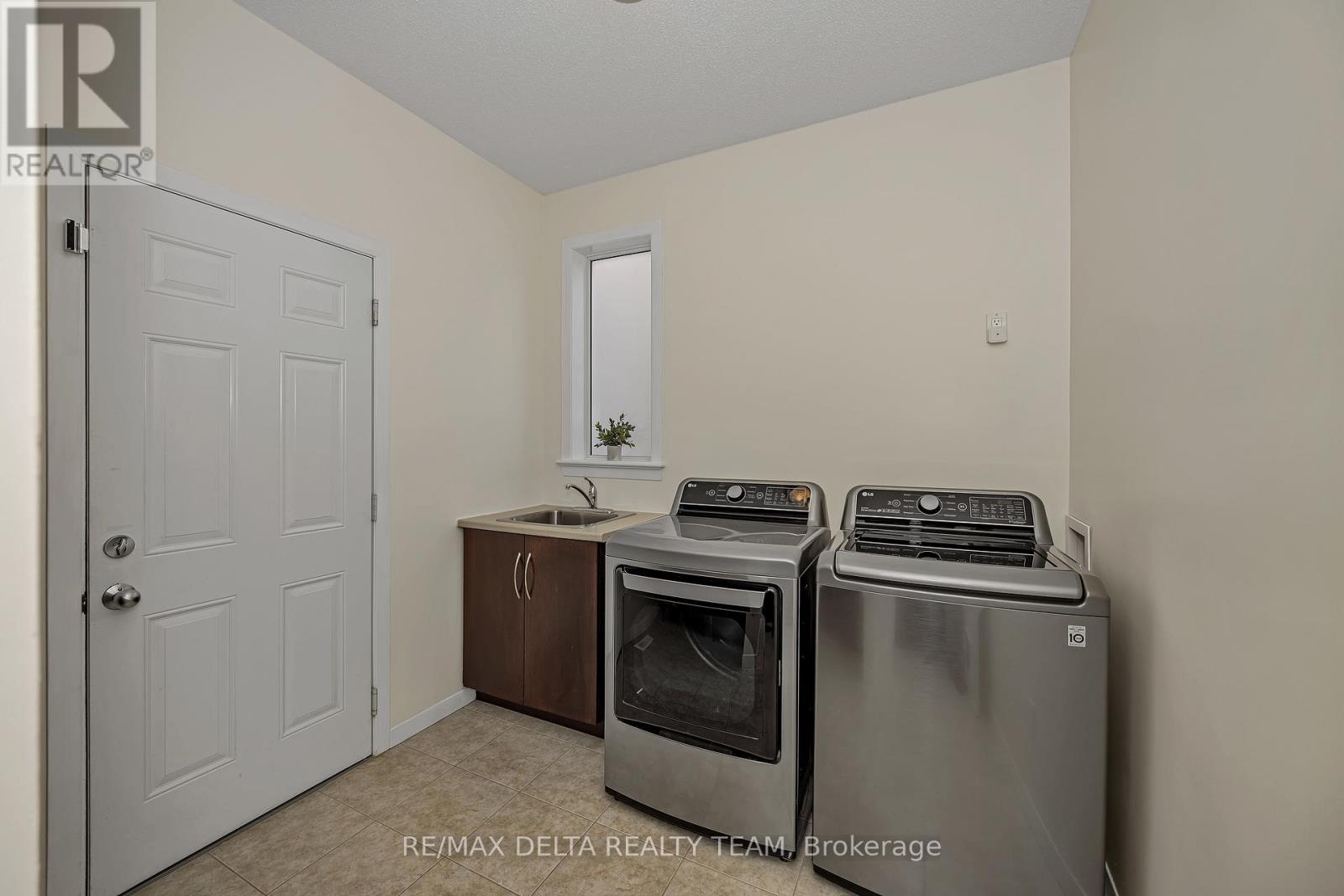 1889 Montmere Avenue