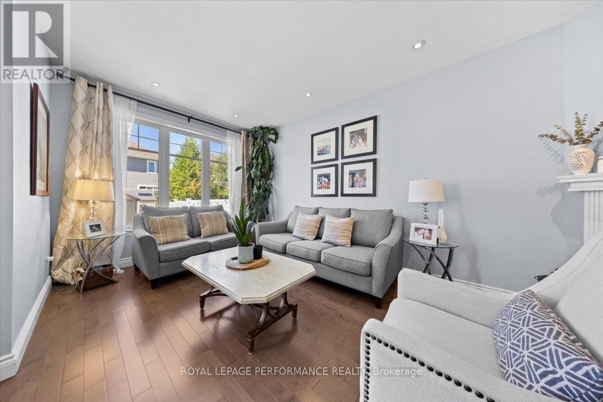 416 Rochefort Circle