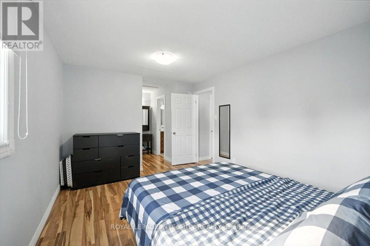 1097 Moselle Crescent