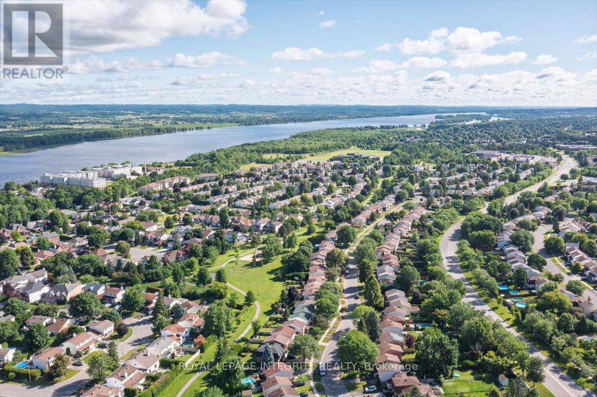 1097 Moselle Crescent