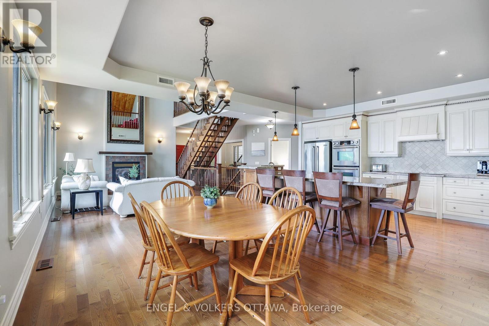 146 Beck's Shore Road