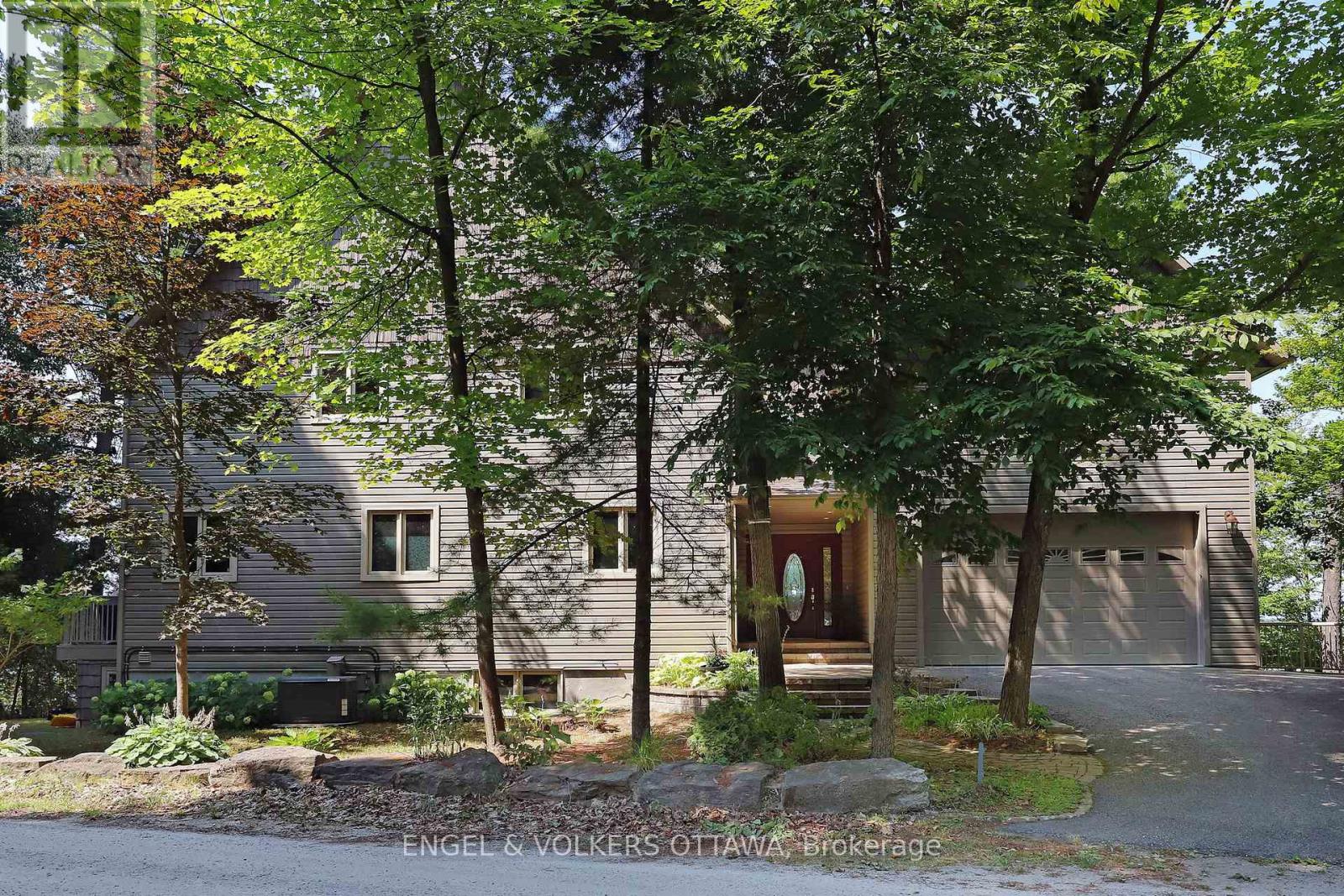 146 Beck's Shore Road