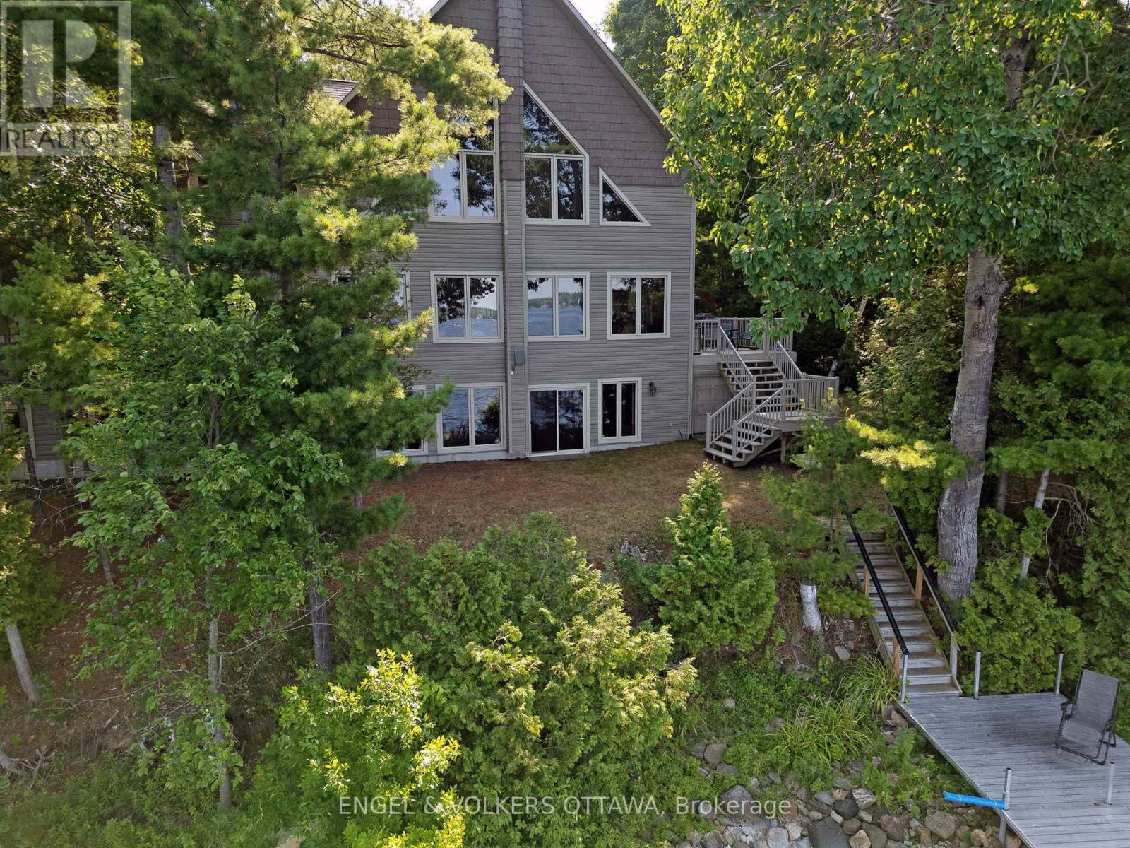 146 Beck's Shore Road