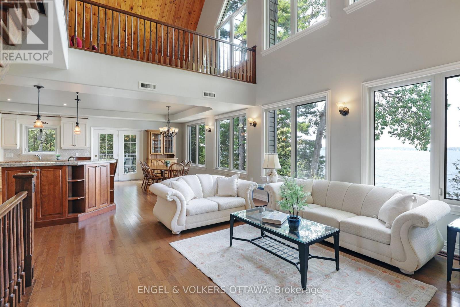 146 Beck's Shore Road