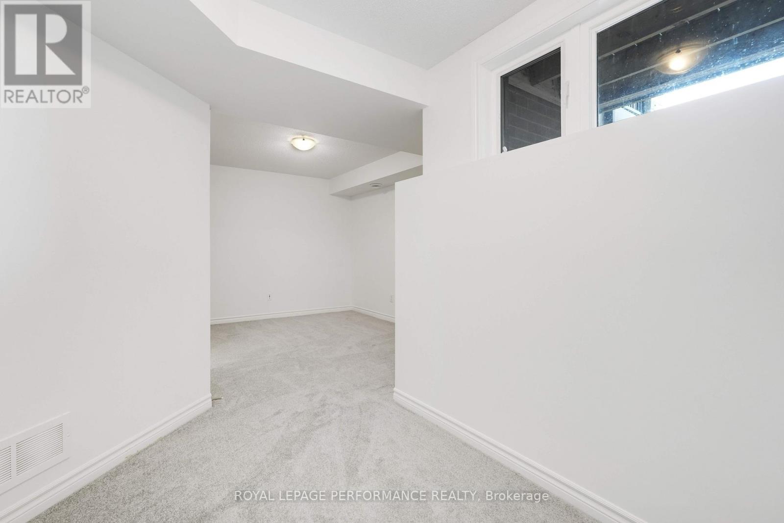 53 - 121 Poplin Street