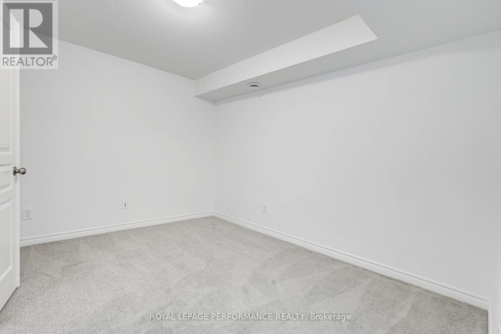 53 - 121 Poplin Street