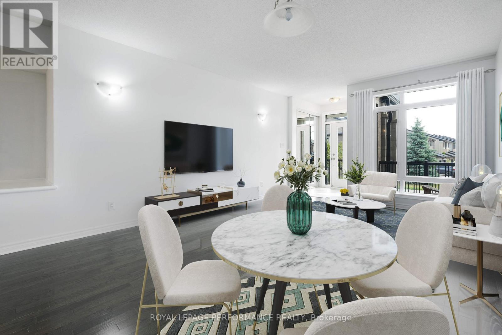 53 - 121 Poplin Street