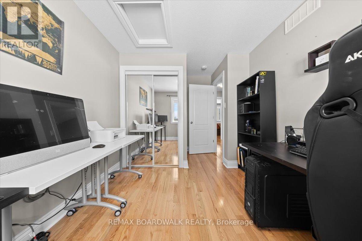 2424 Marble Crescent